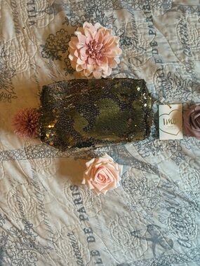 Imoshion Gold Sequin Cosmetic Bag